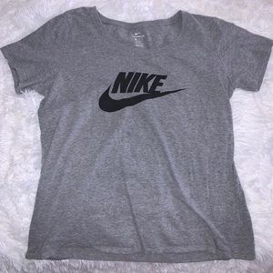 women’s Nike gray T-shirt